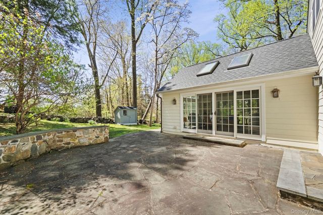 12 Harris Road, Katonah, NY 10536
