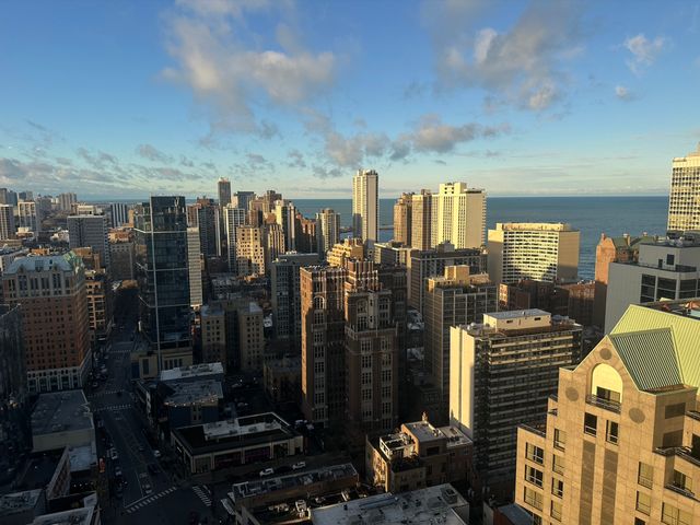 2 E OAK Street 3502, Chicago, IL 60611