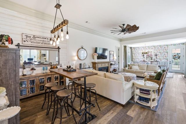 85 Rabun Court, Hoschton, GA 30548