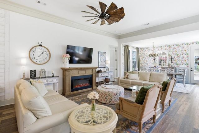 85 Rabun Court, Hoschton, GA 30548