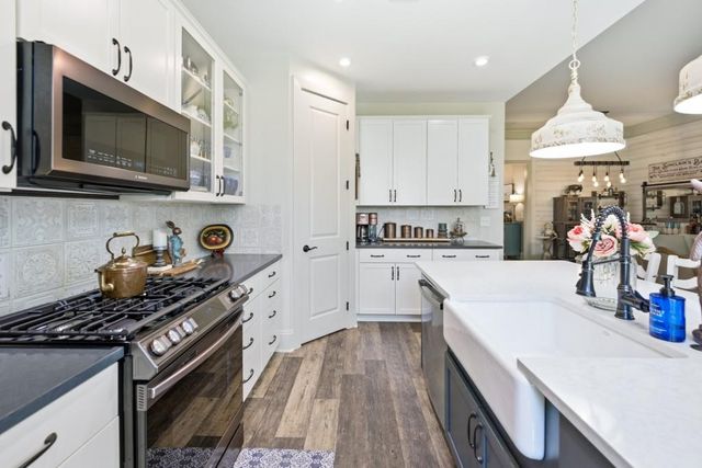 85 Rabun Court, Hoschton, GA 30548