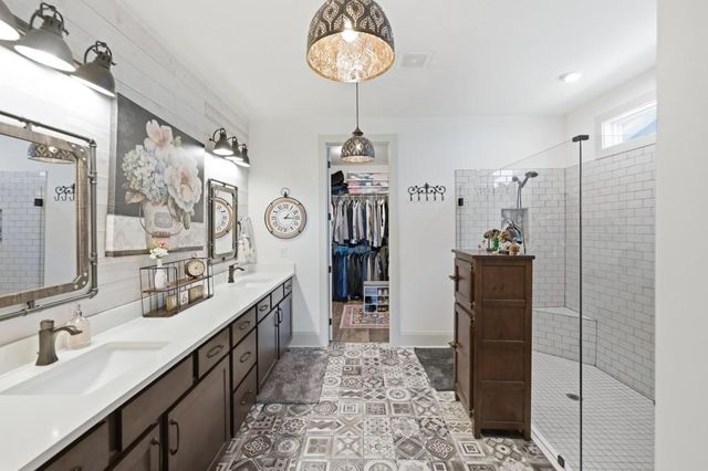 85 Rabun Court, Hoschton, GA 30548