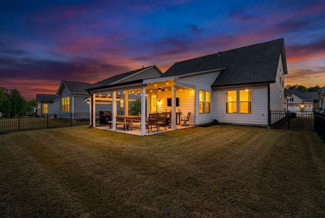 85 Rabun Court, Hoschton, GA 30548