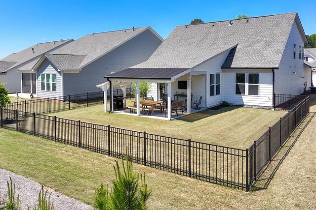 85 Rabun Court, Hoschton, GA 30548