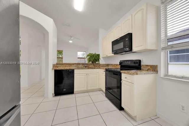 18322 SW 94th Court, Palmetto Bay, FL 33157