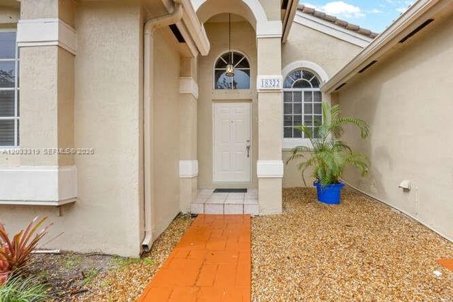18322 SW 94th Court, Palmetto Bay, FL 33157