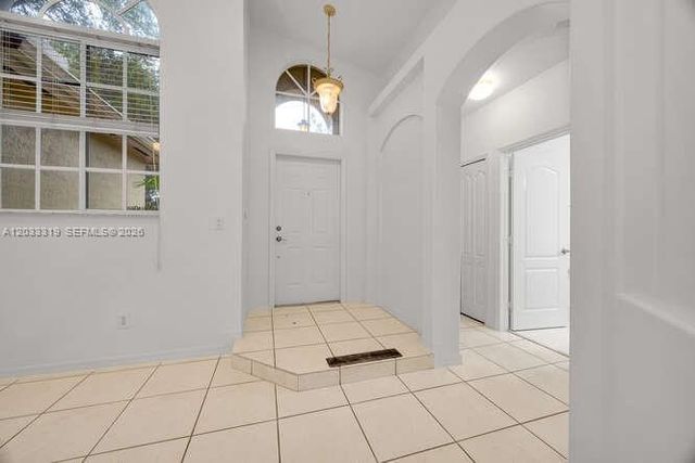 18322 SW 94th Court, Palmetto Bay, FL 33157