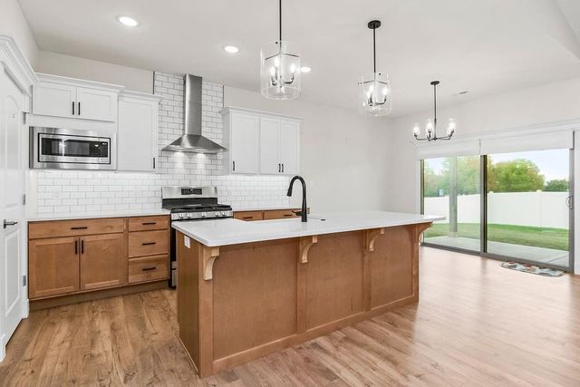 1202 Little Knife Drive, Lawrence, KS 66049