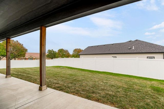 1202 Little Knife Drive, Lawrence, KS 66049