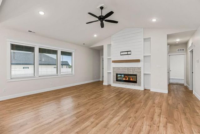 1202 Little Knife Drive, Lawrence, KS 66049