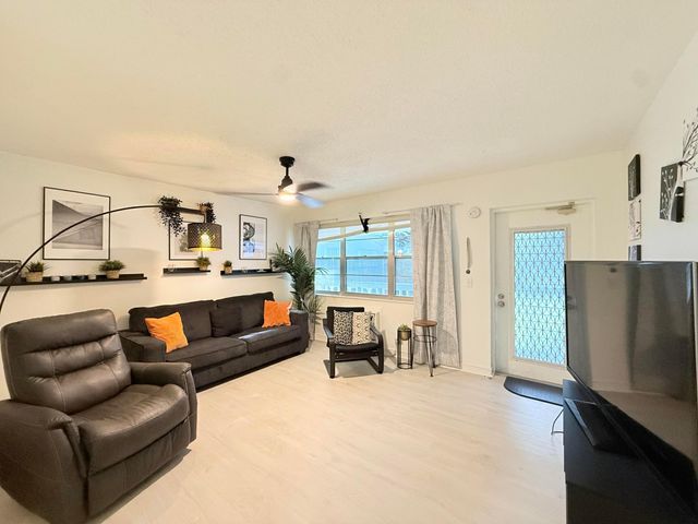 543 DURHAM S 543, Deerfield Beach, FL 33442