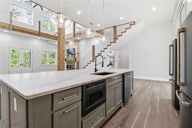 7258 Island Mill Road SE, Acworth, GA 30102