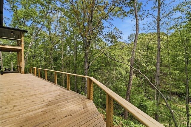 7258 Island Mill Road SE, Acworth, GA 30102