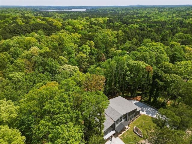7258 Island Mill Road SE, Acworth, GA 30102