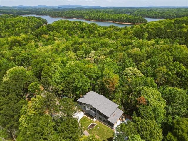 7258 Island Mill Road SE, Acworth, GA 30102