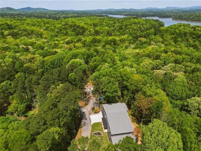 7258 Island Mill Road SE, Acworth, GA 30102