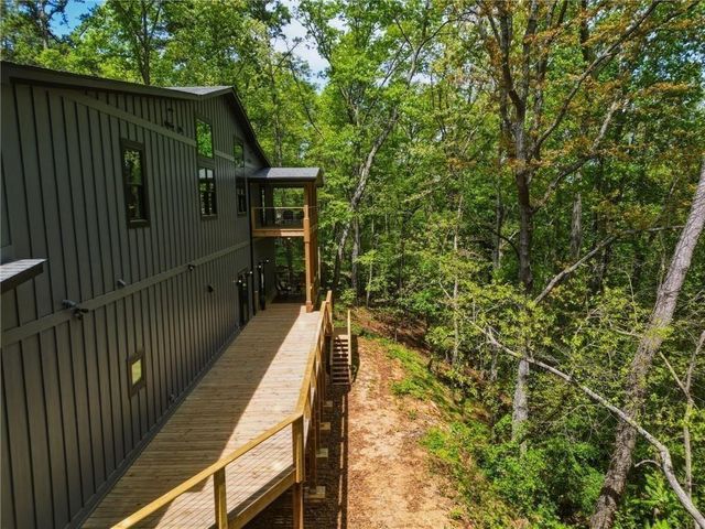 7258 Island Mill Road SE, Acworth, GA 30102