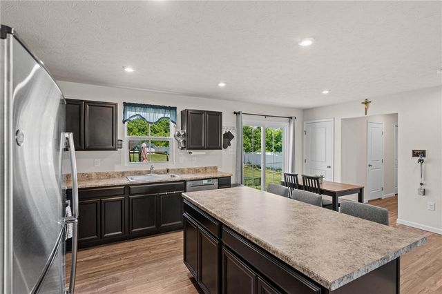 1195 Lisa Marie Drive, Xenia, OH 45385