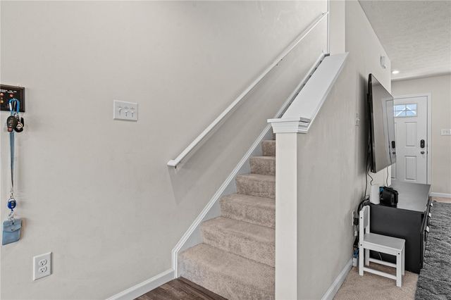 1195 Lisa Marie Drive, Xenia, OH 45385