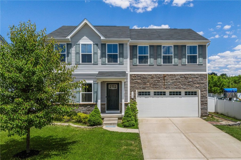 1195 Lisa Marie Drive, Xenia, OH 45385