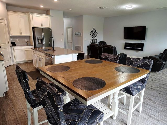 1047 OAK BLUFF DRIVE, Davenport, FL 33837