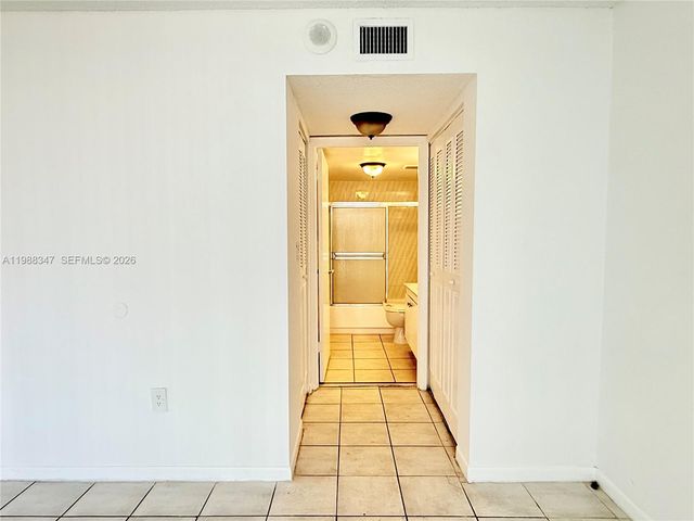 1300 NE Miami Gardens Dr 804E, Miami, FL 33179