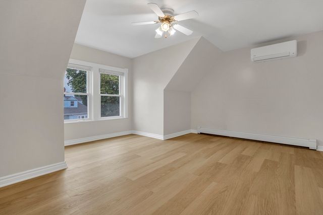 14 S 2, Boston, MA 02122
