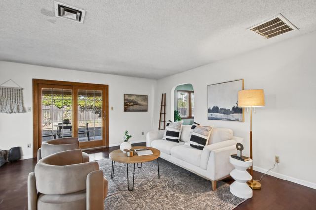 1513 Swallow Way, Roseville, CA 95661