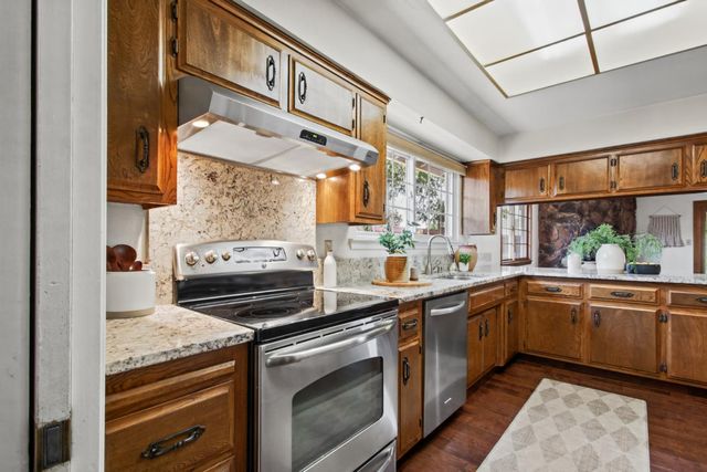 1513 Swallow Way, Roseville, CA 95661