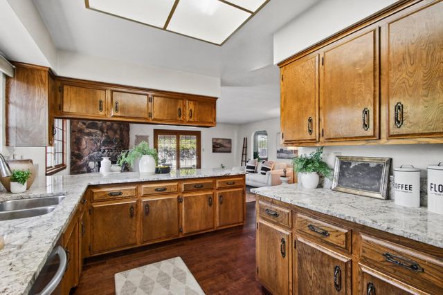 1513 Swallow Way, Roseville, CA 95661