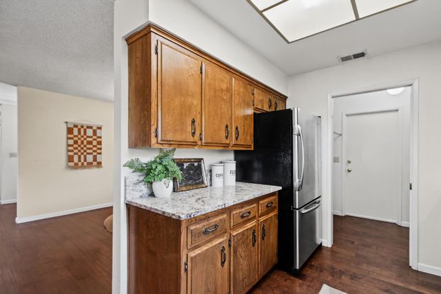 1513 Swallow Way, Roseville, CA 95661