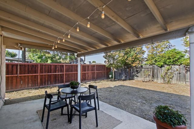 1513 Swallow Way, Roseville, CA 95661
