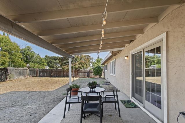 1513 Swallow Way, Roseville, CA 95661