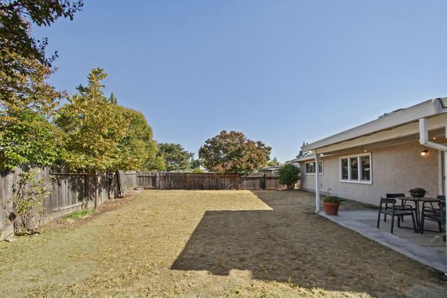 1513 Swallow Way, Roseville, CA 95661