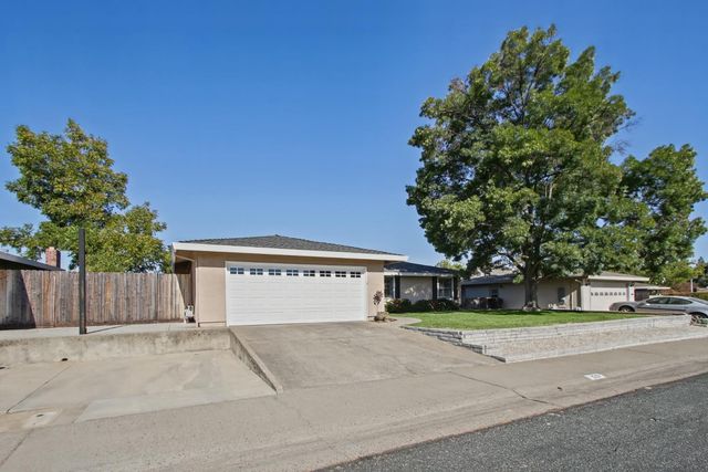1513 Swallow Way, Roseville, CA 95661