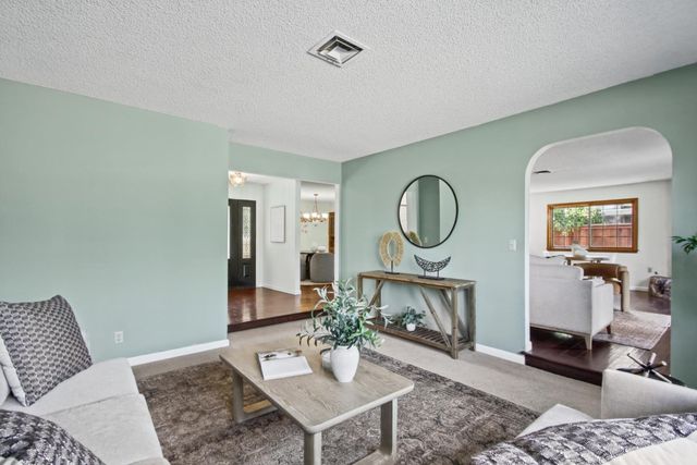1513 Swallow Way, Roseville, CA 95661