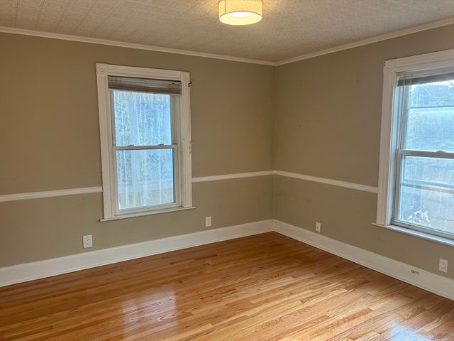 11 Pennsylvania Ave. 00, Newton, MA 02464