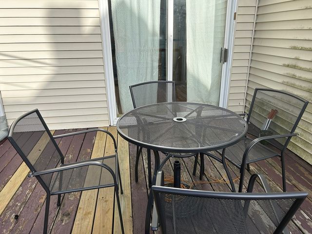 11 Pennsylvania Ave. 00, Newton, MA 02464