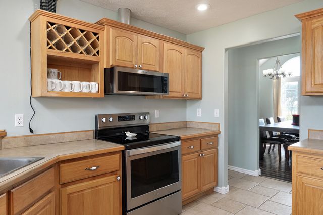 171 Ridgefield Court, Ozark, MO 65721