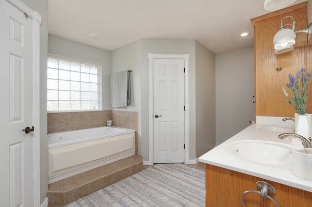 171 Ridgefield Court, Ozark, MO 65721