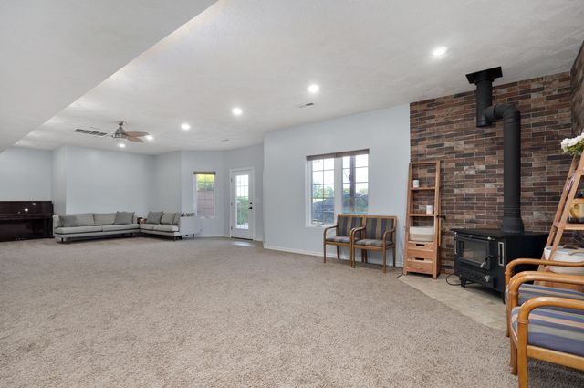 171 Ridgefield Court, Ozark, MO 65721