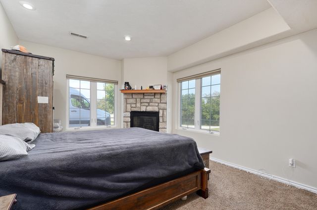 171 Ridgefield Court, Ozark, MO 65721