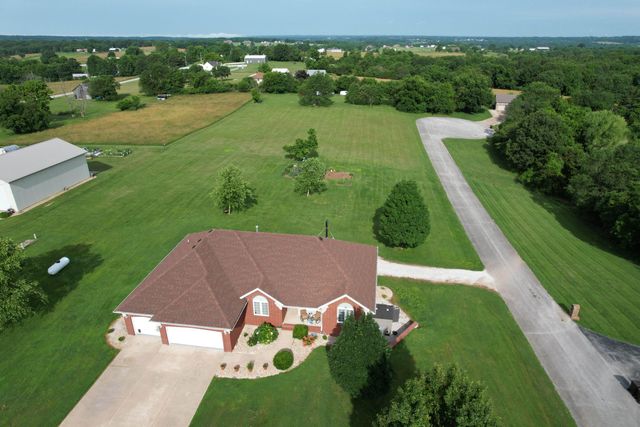 171 Ridgefield Court, Ozark, MO 65721