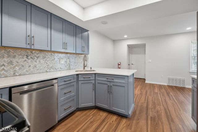 48 Eton Ct, Bedminster Twp., NJ 07921