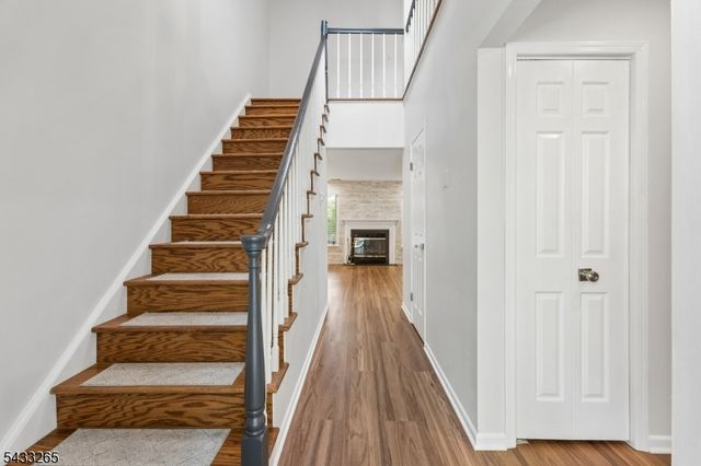 48 Eton Ct, Bedminster Twp., NJ 07921