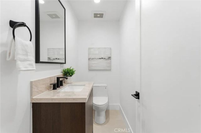 23463 Sylvan Street, Woodland Hills, CA 91367