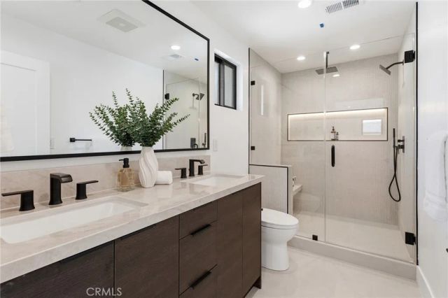 23463 Sylvan Street, Woodland Hills, CA 91367