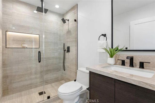 23463 Sylvan Street, Woodland Hills, CA 91367