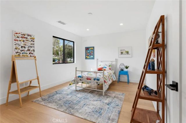 23463 Sylvan Street, Woodland Hills, CA 91367