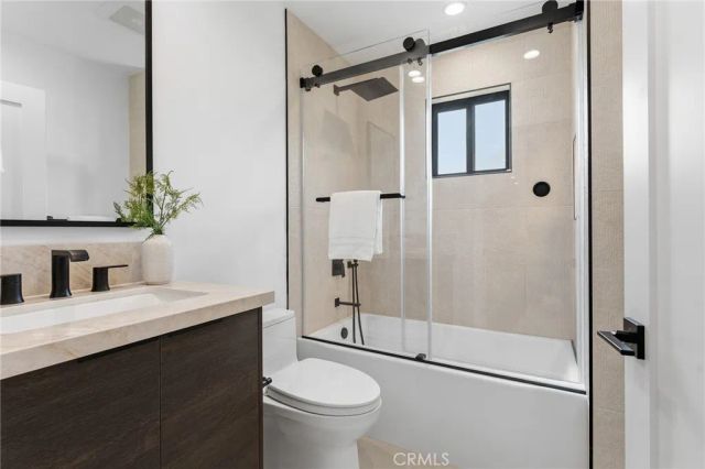 23463 Sylvan Street, Woodland Hills, CA 91367